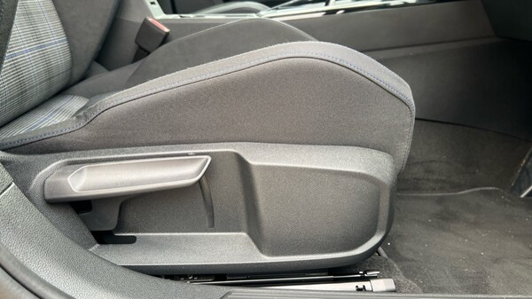 Used Volkswagen Golf 2025 for sale - 75522094: Photo 39