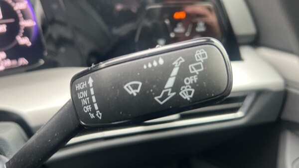 Used Volkswagen Golf 2025 for sale - 76328257: Photo 32