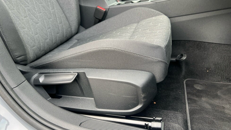 Used Volkswagen Golf 2025 for sale - 76328257: Photo 38