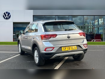 Used Volkswagen T-Roc 2022 for sale - 76745153: Photo