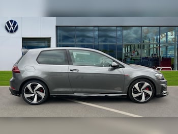 Used Volkswagen Golf 2019 for sale - 75547533: Photo