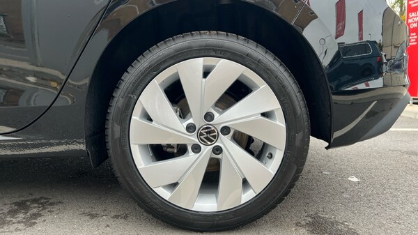 Used Volkswagen Golf 2025 for sale - 76328180: Photo 19