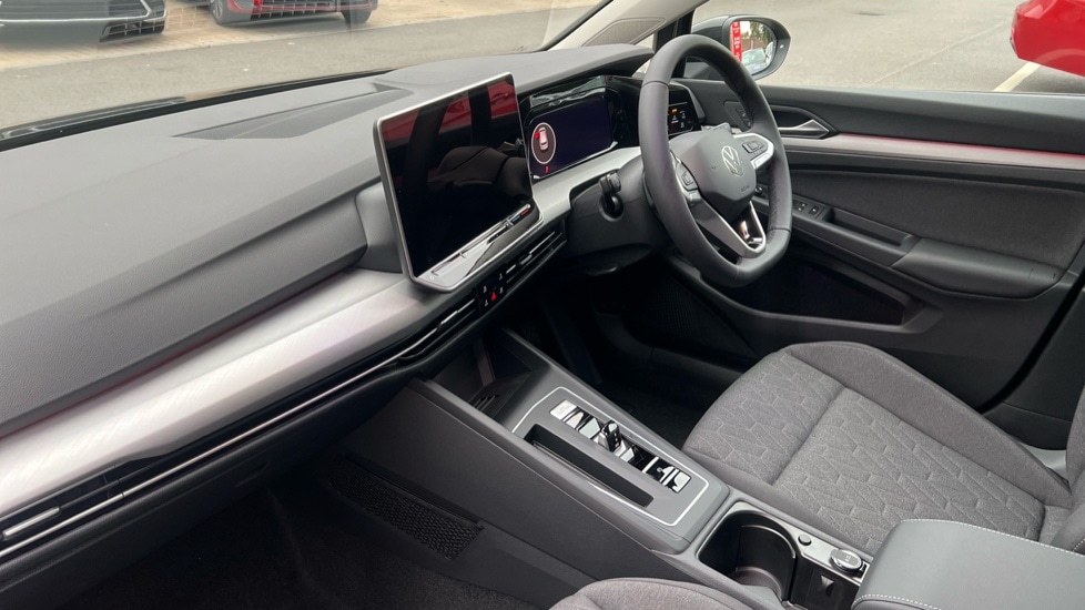 Used Volkswagen Golf 2025 for sale - 76328180: Photo 2