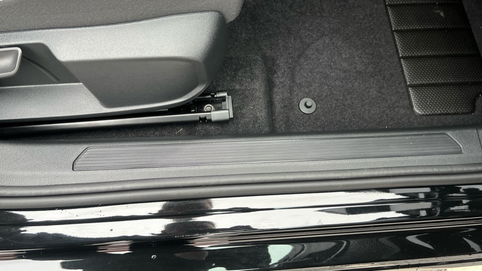 Used Volkswagen Golf 2025 for sale - 76328180: Photo 39