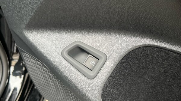 Used Volkswagen Golf 2025 for sale - 76328180: Photo 41