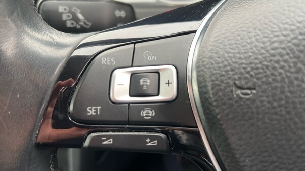 Used Volkswagen Golf 2019 for sale - 76112059: Photo 31