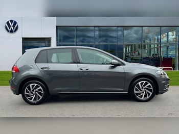 Used Volkswagen Golf 2019 for sale - 76112059: Photo 4