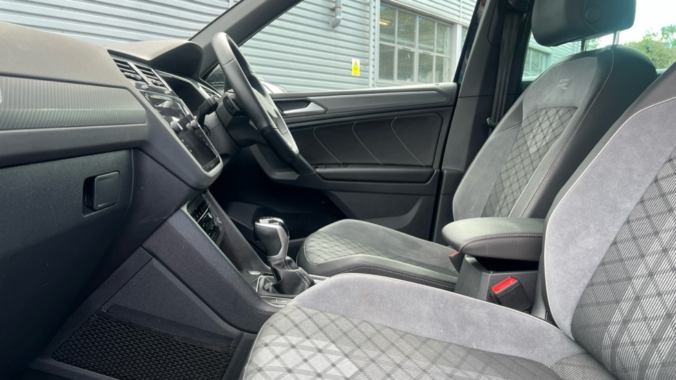 Used Volkswagen Tiguan 2023 for sale - 76130518: Photo 28