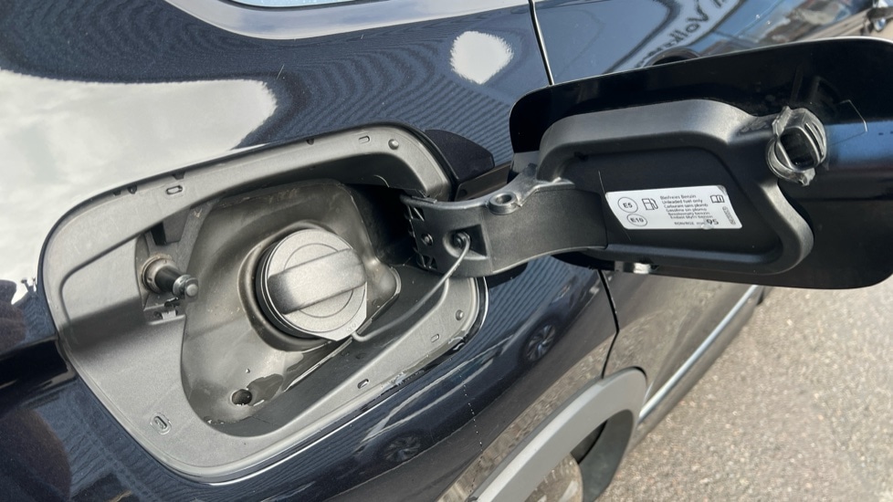 Used Volkswagen Tiguan 2023 for sale - 76130518: Photo 29