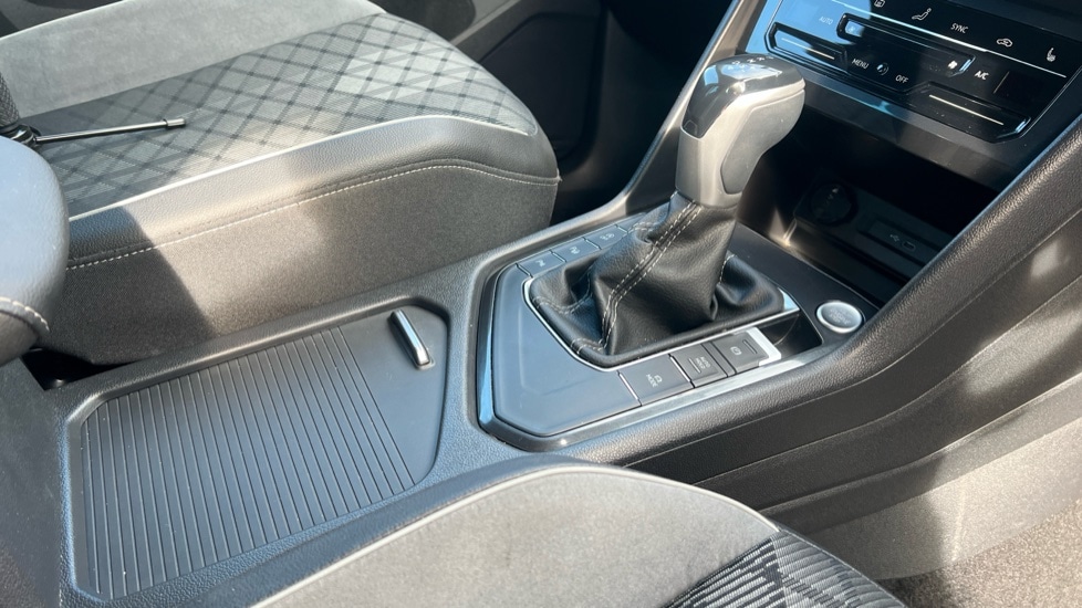 Used Volkswagen Tiguan 2023 for sale - 76130518: Photo 35
