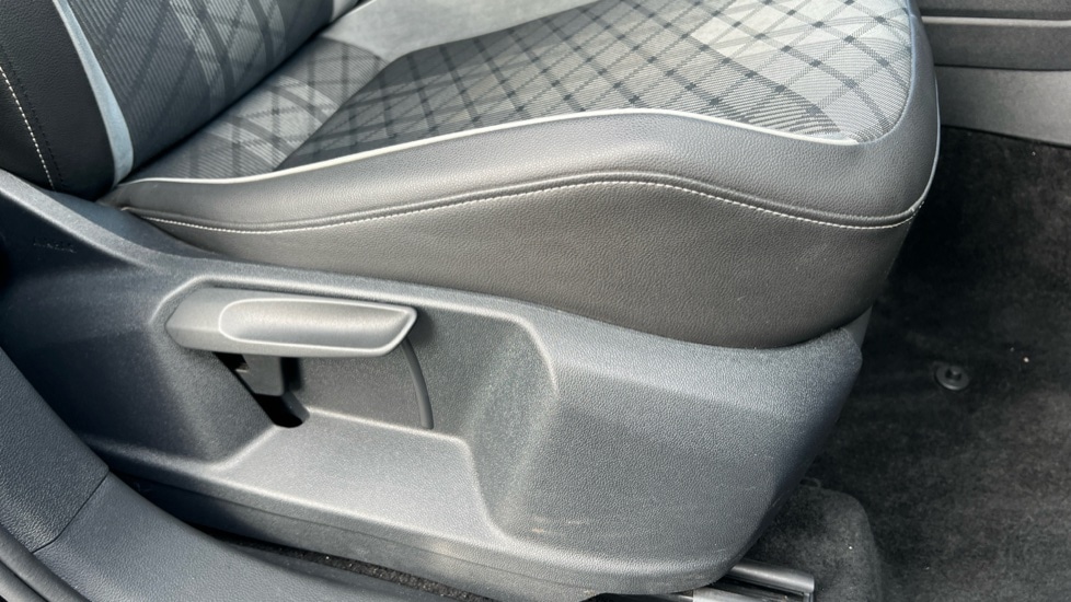 Used Volkswagen Tiguan 2023 for sale - 76130518: Photo 38