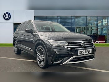 Used Volkswagen Tiguan Allspace 2023 for sale - 75254700: Photo