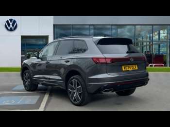 Used Volkswagen Touareg 2024 for sale - 74092800: Photo