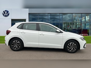 Used Volkswagen Polo 2023 for sale - 76092051: Photo