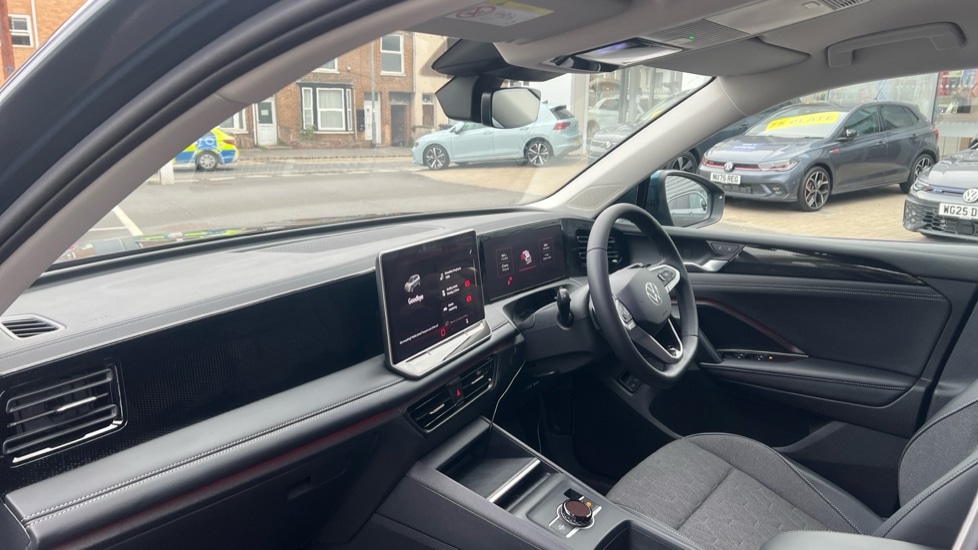 Used Volkswagen Tiguan 2025 for sale - 76328384: Photo 2