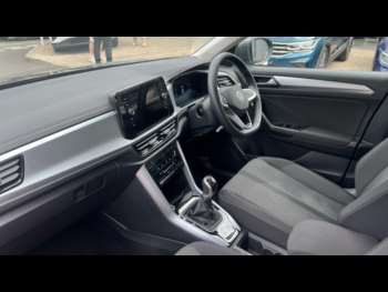 Used Volkswagen T-Roc 2024 for sale - 74747787: Photo