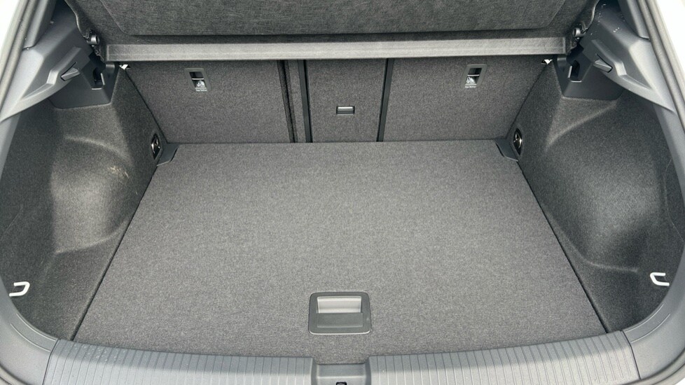 Used Volkswagen T-Roc 2025 for sale - 76328298: Photo 16
