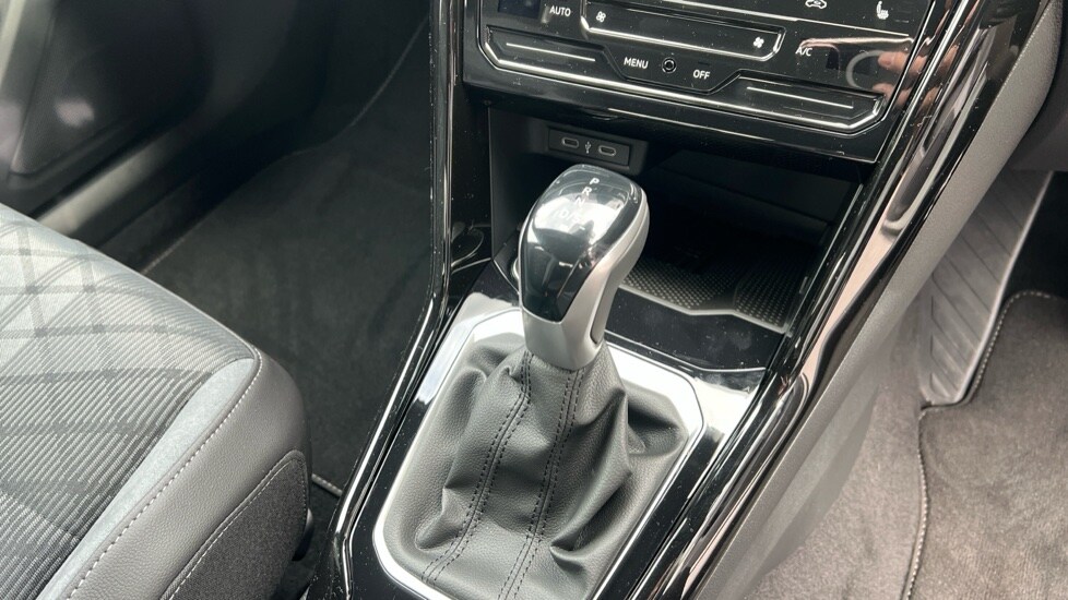 Used Volkswagen T-Roc 2025 for sale - 76328298: Photo 36