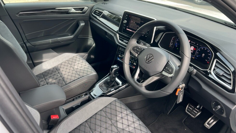 Used Volkswagen T-Roc 2025 for sale - 76328298: Photo 6