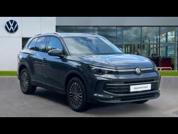 2025 - Volkswagen Estate 1.5 TSI eHybrid Match 5dr DSG Auto
