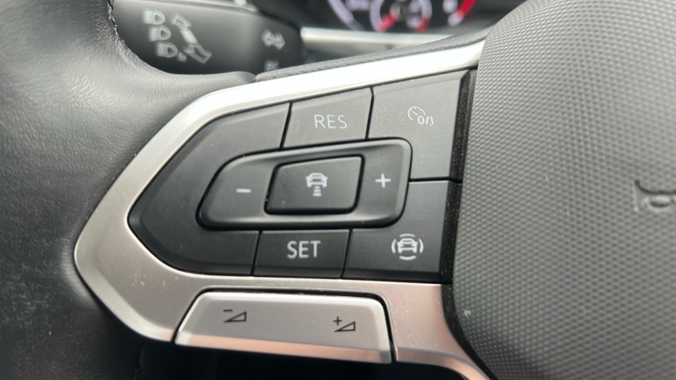Used Volkswagen T-Cross 2022 for sale - 76067096: Photo 31