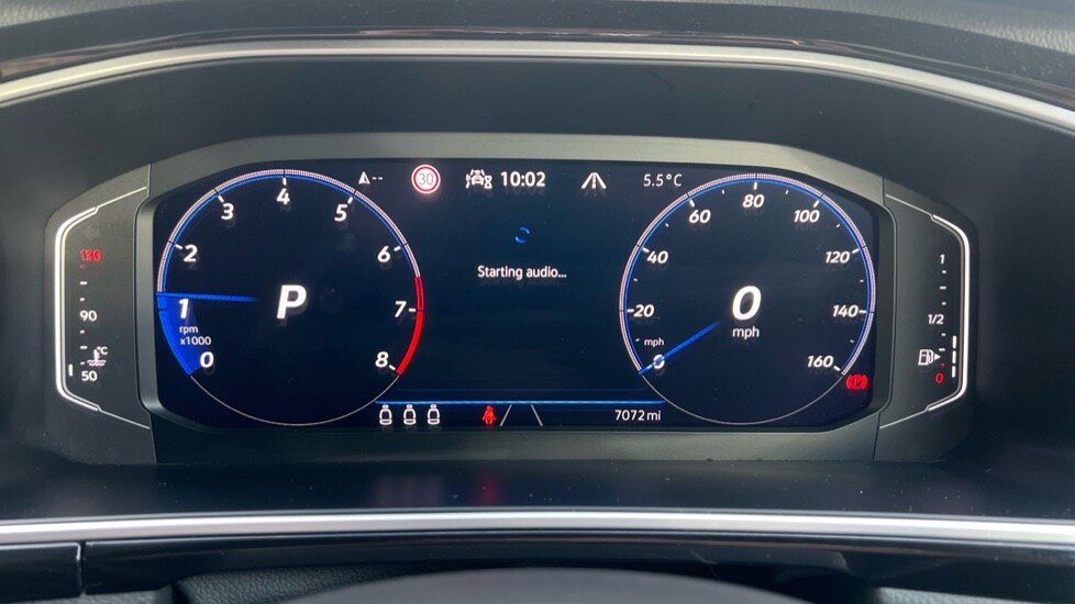 Used Volkswagen T-Roc 2022 for sale - 76533720: Photo 14