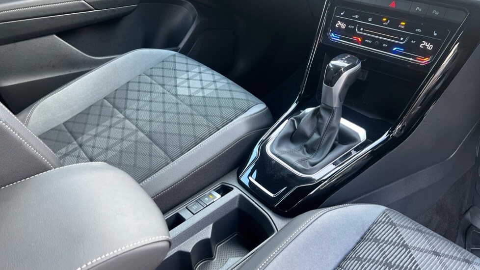 Used Volkswagen T-Roc 2022 for sale - 76533720: Photo 35