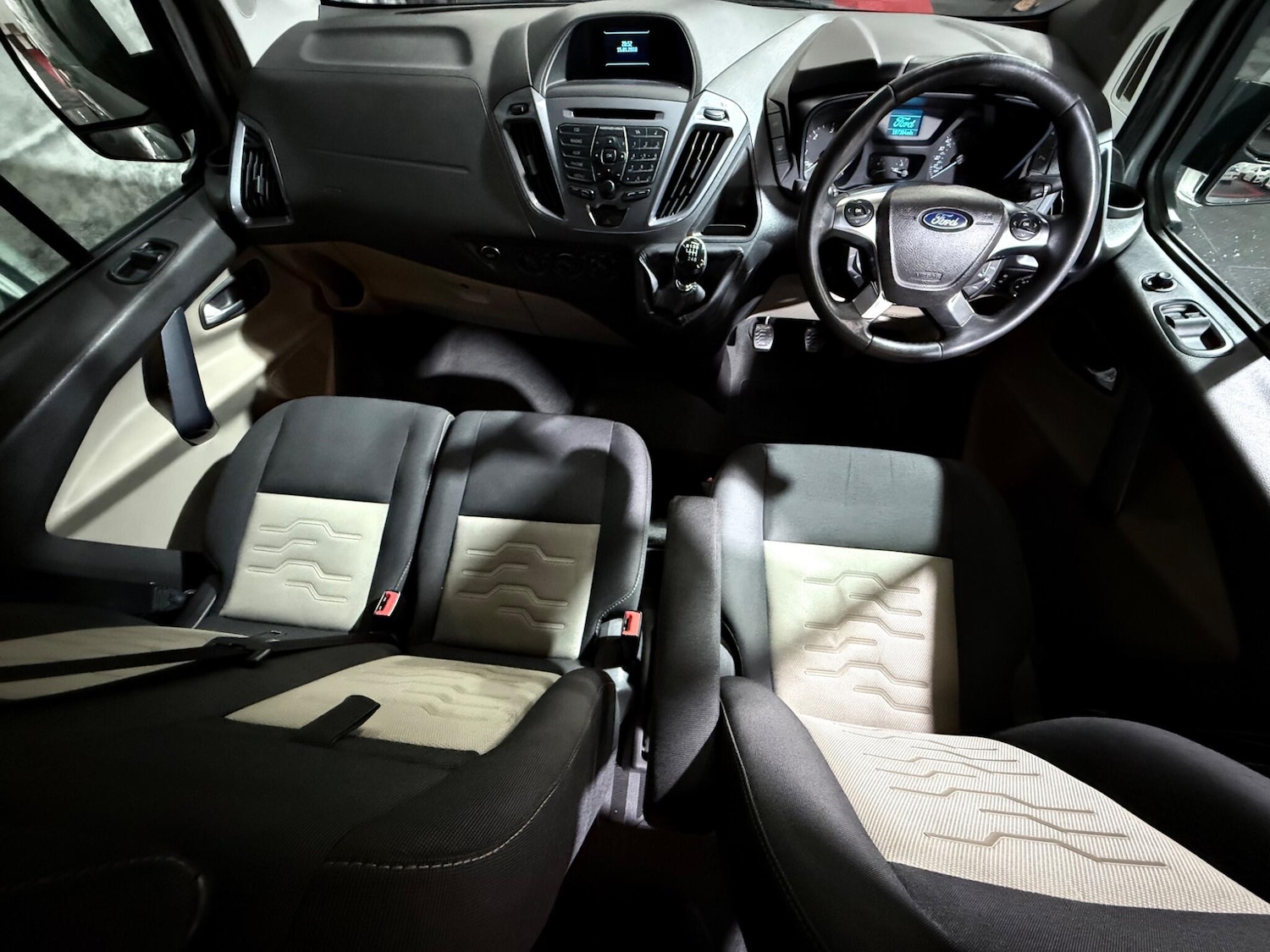 Used Ford Tourneo Custom 2014 for sale - 76371601: Photo 14