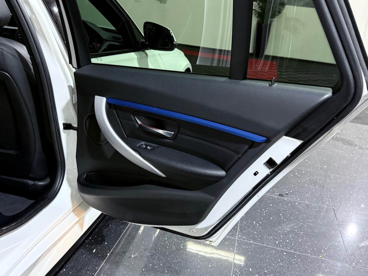 Used BMW 3 Series 2016 for sale - 77190762: Photo 65