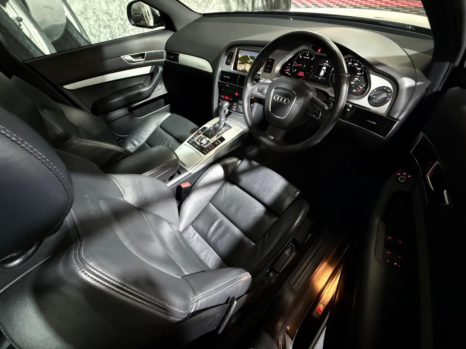 Used Audi A6 2010 for sale - 77230605: Photo 11