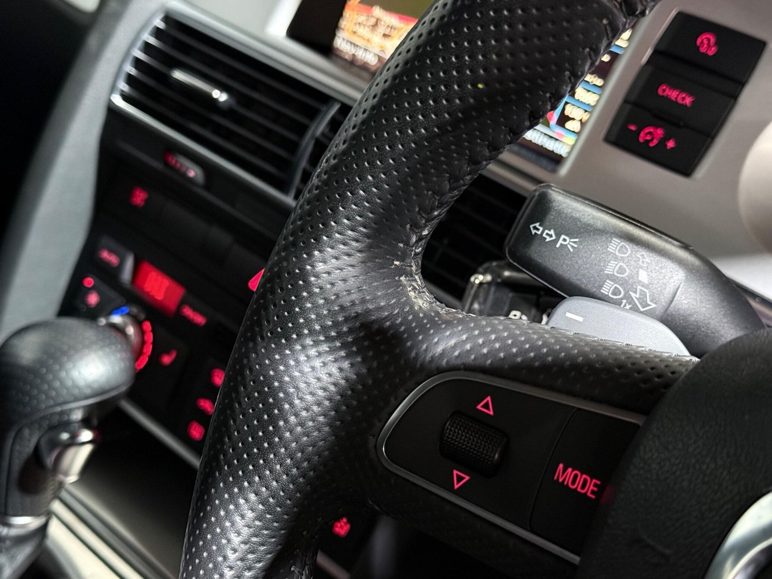 Used Audi A6 2010 for sale - 77230605: Photo 33