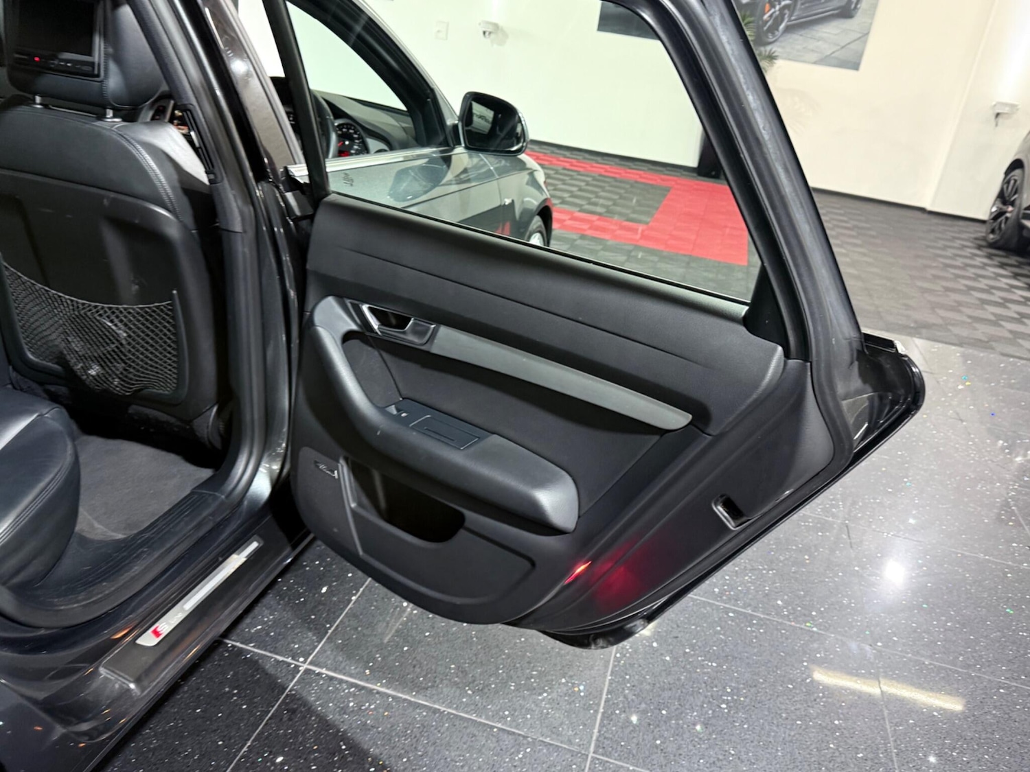 Used Audi A6 2010 for sale - 77230605: Photo 60