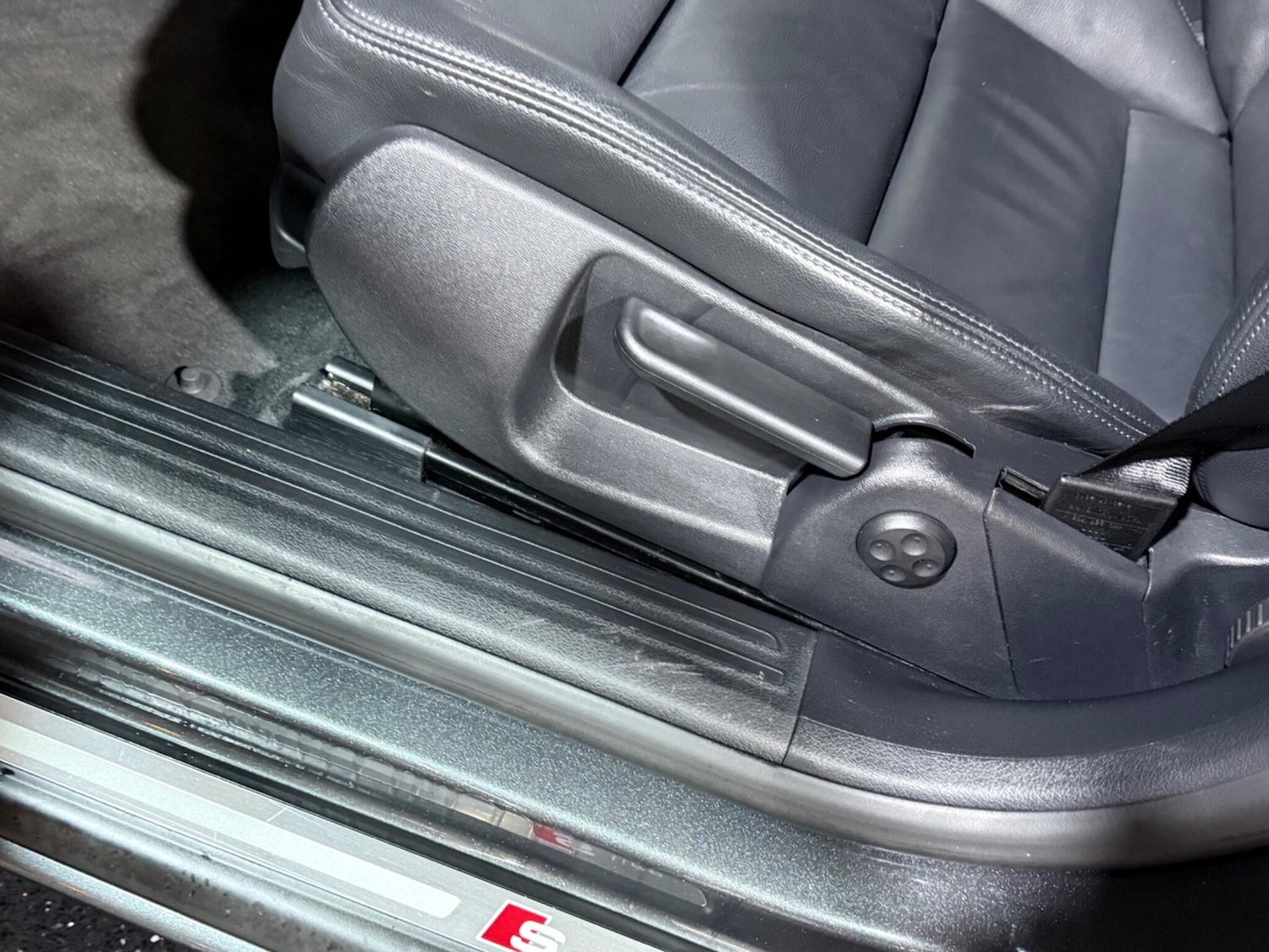 Used Audi A6 2010 for sale - 77230605: Photo 8