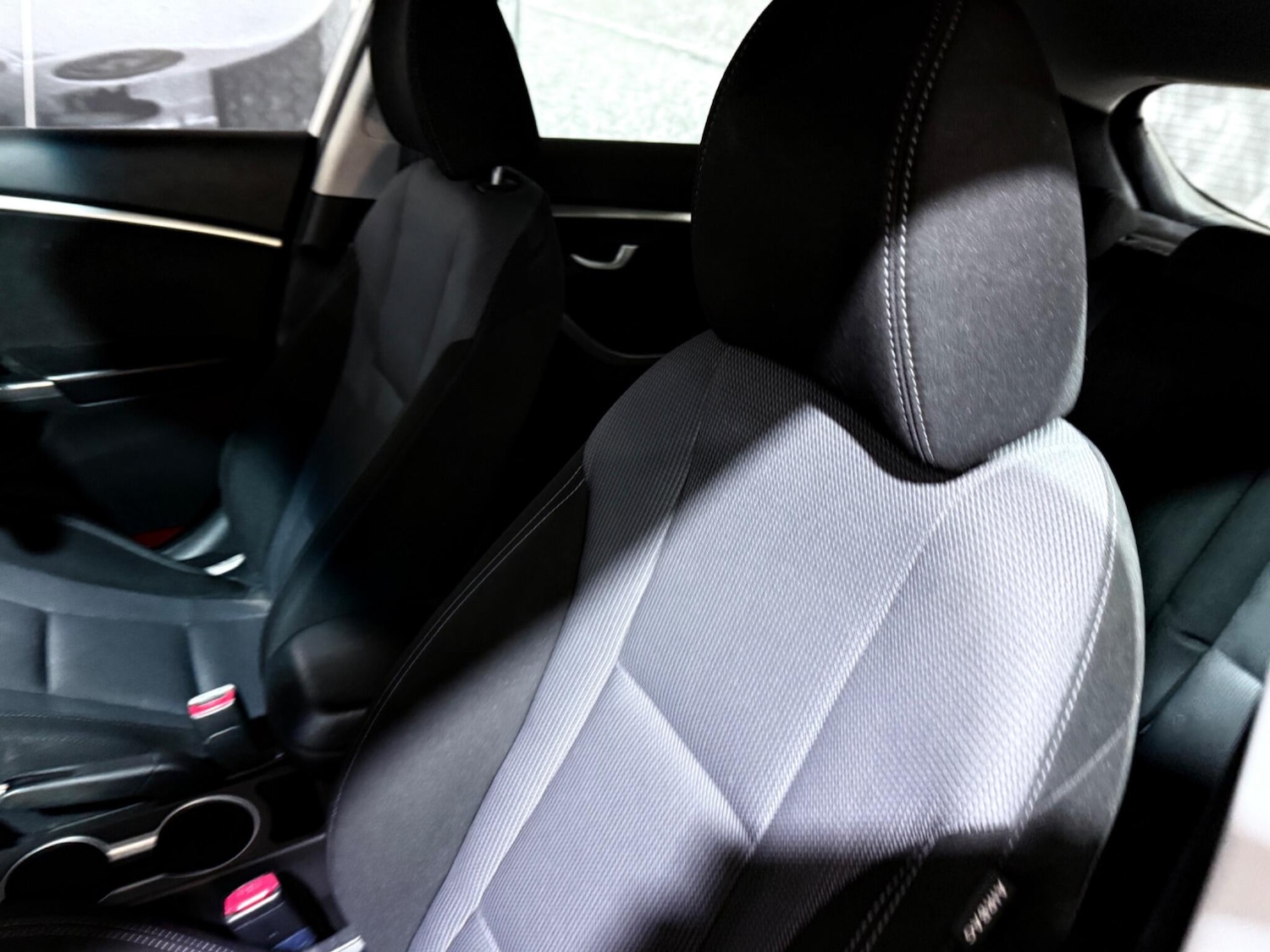 Used Hyundai i30 2013 for sale - 76446820: Photo 10