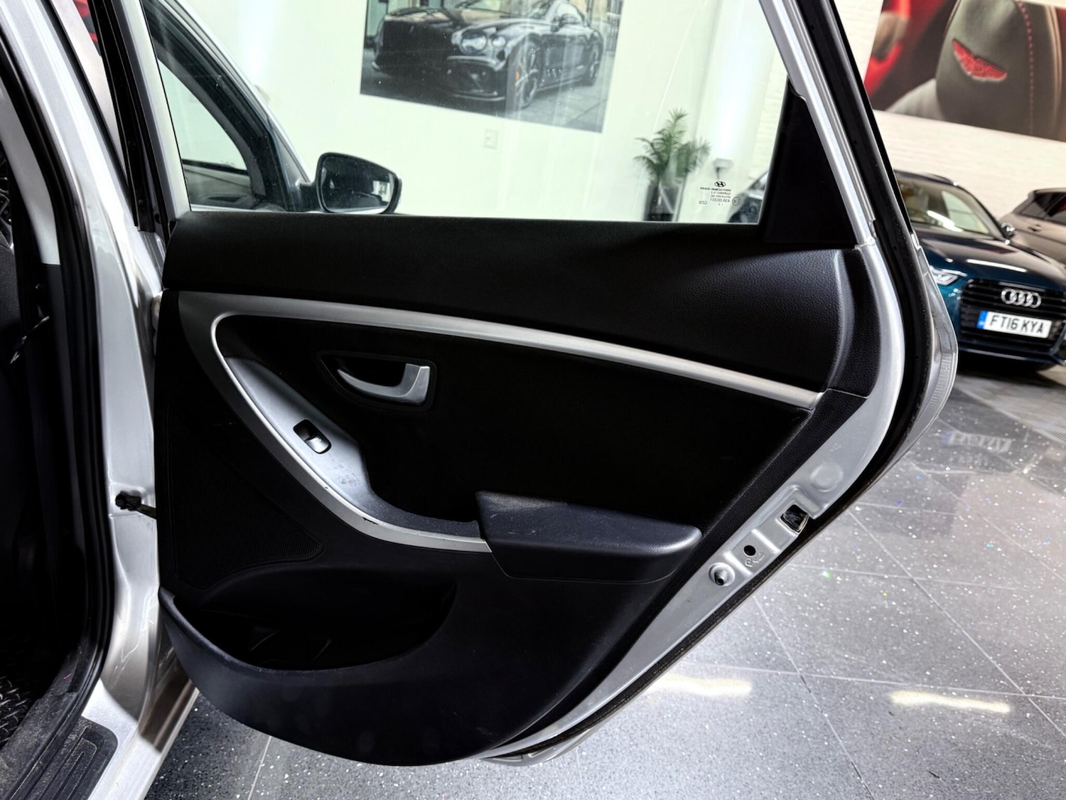 Used Hyundai i30 2013 for sale - 76446820: Photo 28