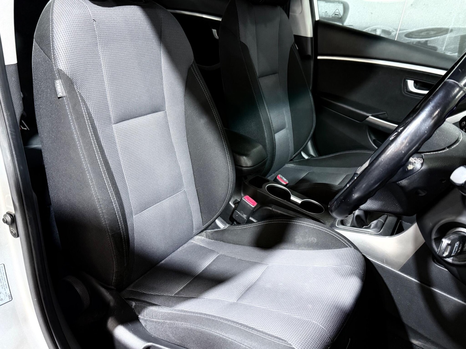 Used Hyundai i30 2013 for sale - 76446820: Photo 7