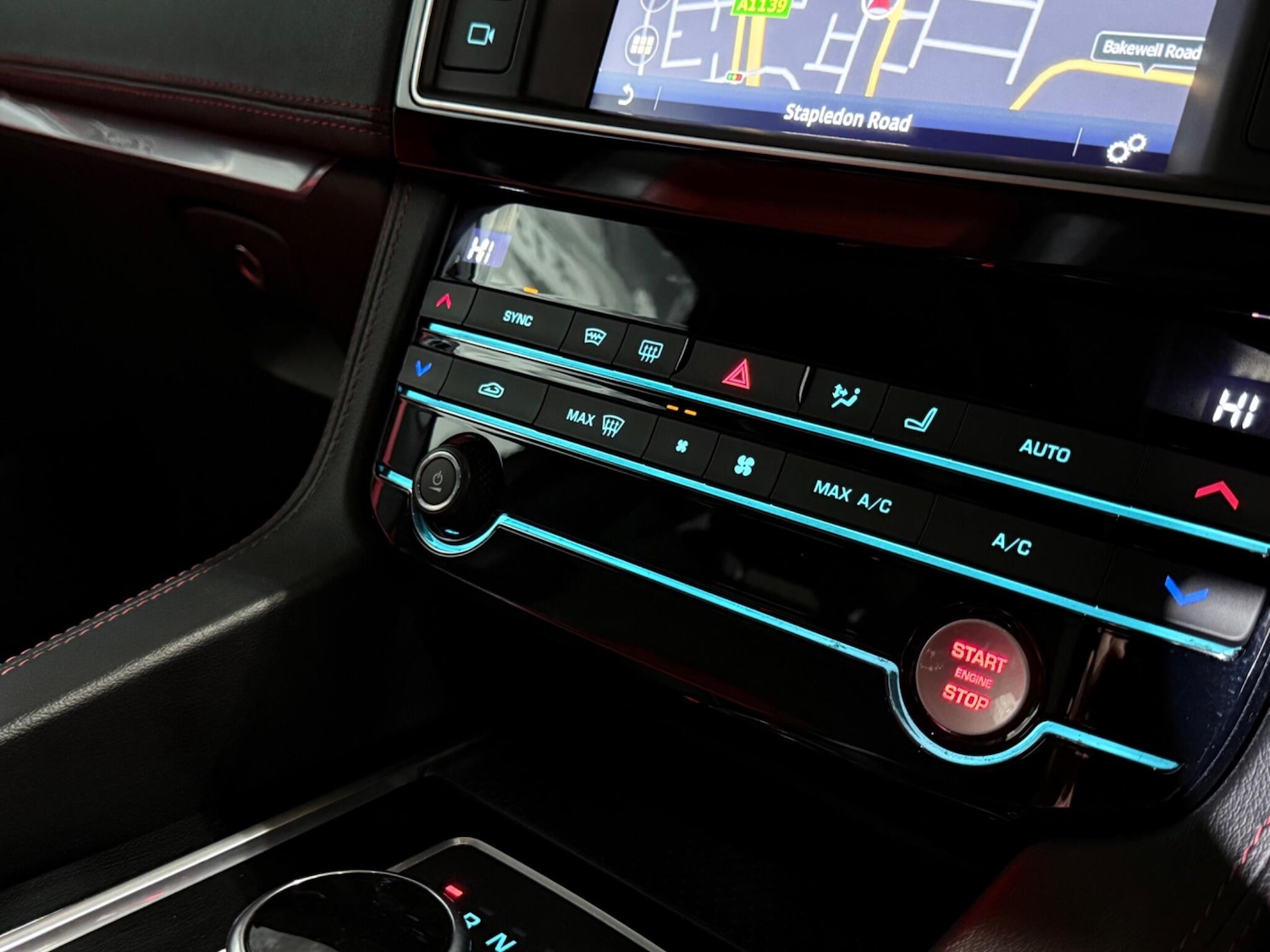 Used Jaguar F-Pace 2017 for sale - 76620243: Photo 42