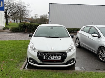 Used Peugeot 208 2017 for sale - 76752819: Photo