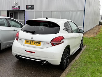 Used Peugeot 208 2017 for sale - 76752819: Photo