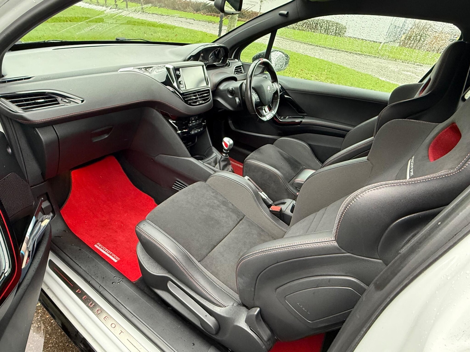 Used Peugeot 208 2017 for sale - 76752819: Photo 7