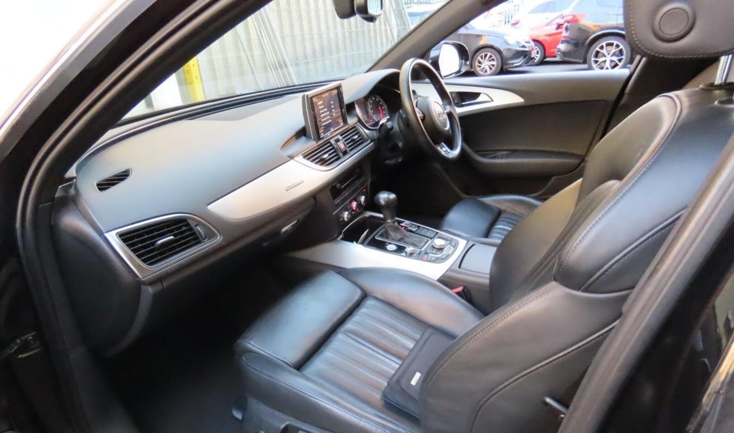 Used Audi A6 Avant 2012 for sale - 76800865: Photo 2