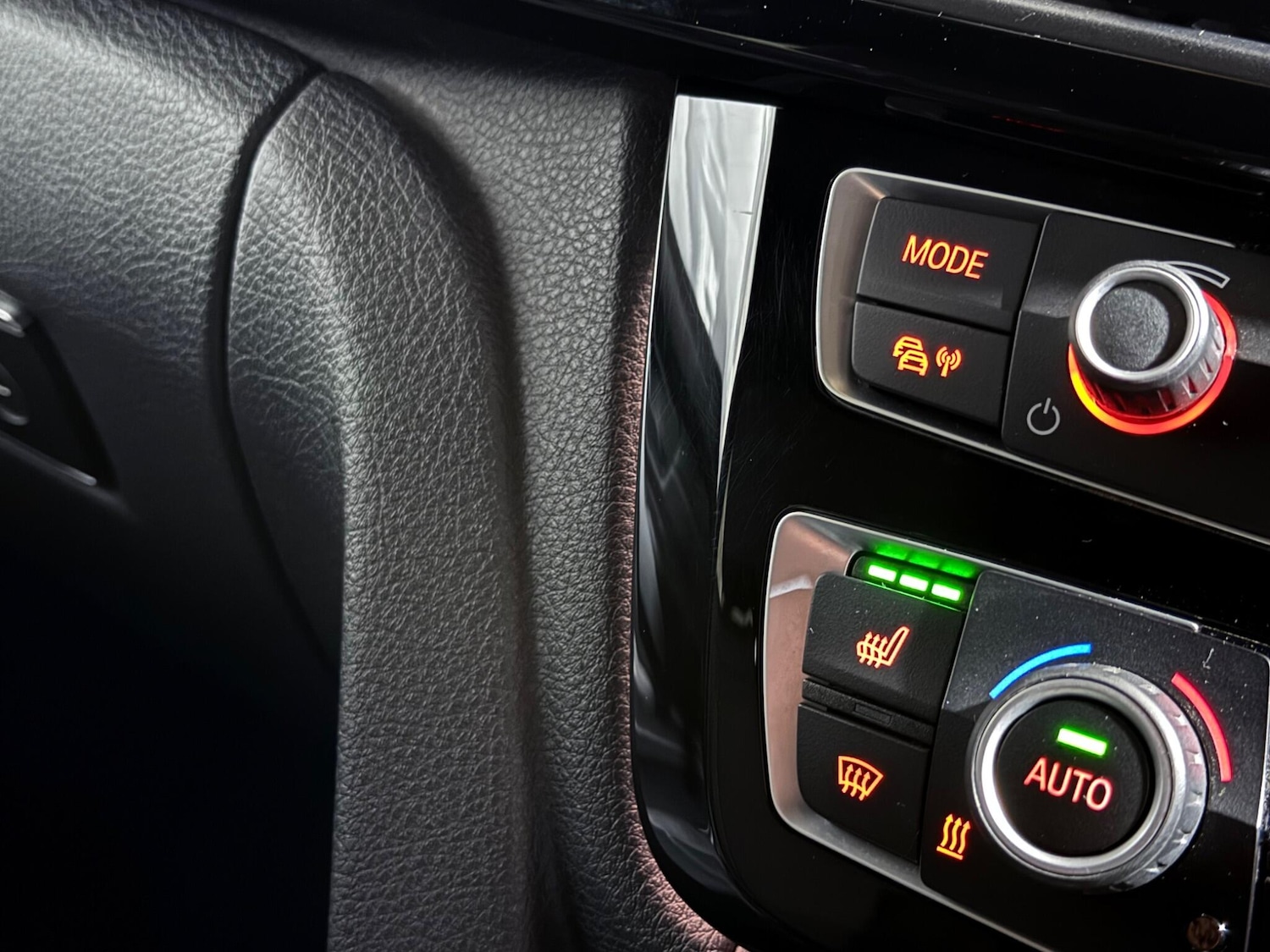 Used BMW 3 Series 2016 for sale - 76759518: Photo 41