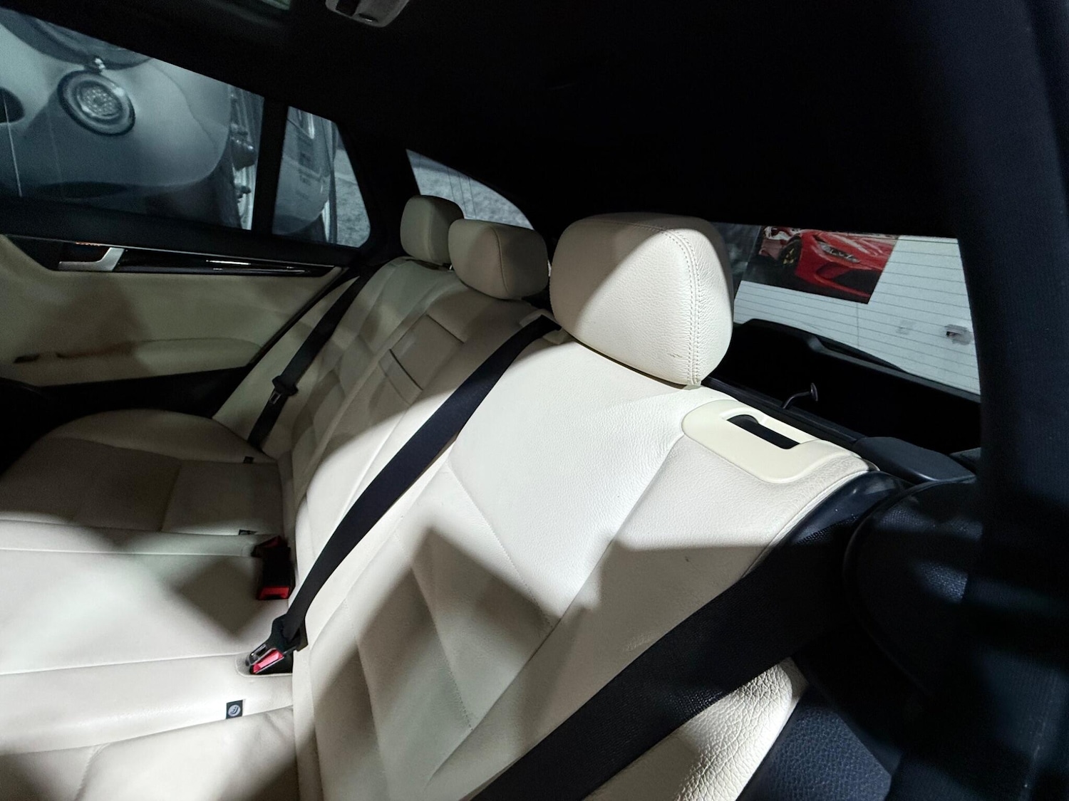 Used Mercedes-Benz C Class 2012 for sale - 76399204: Photo 17