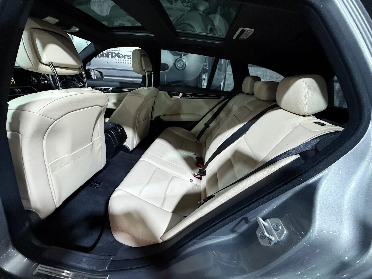 Used Mercedes-Benz C Class 2012 for sale - 76399204: Photo 18