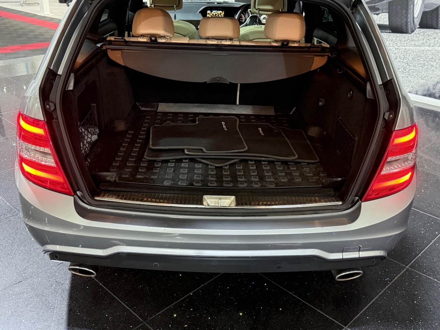 Used Mercedes-Benz C Class 2012 for sale - 76399204: Photo 22