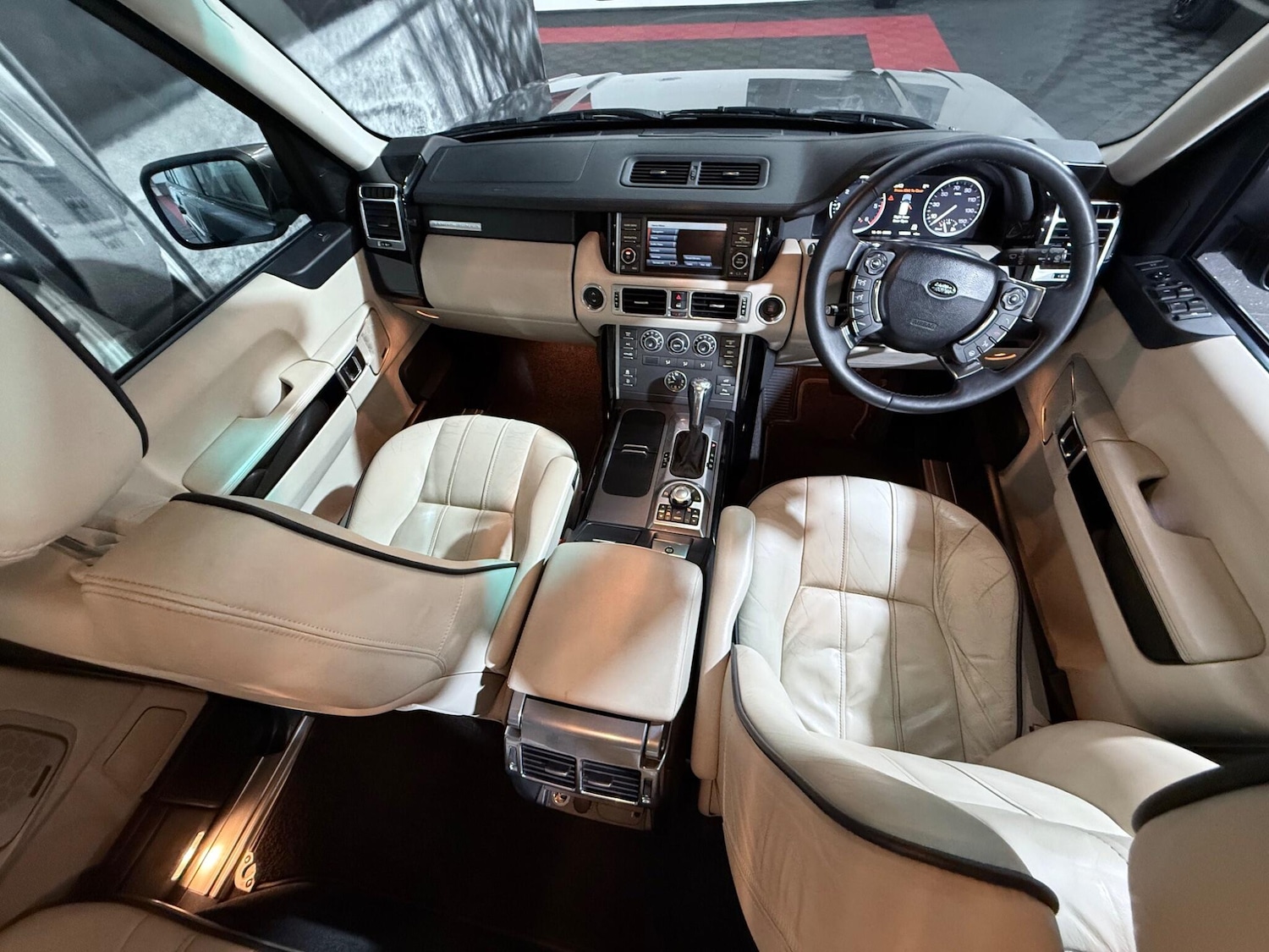 Used Land Rover Range Rover 2010 for sale - 78018895: Photo 15