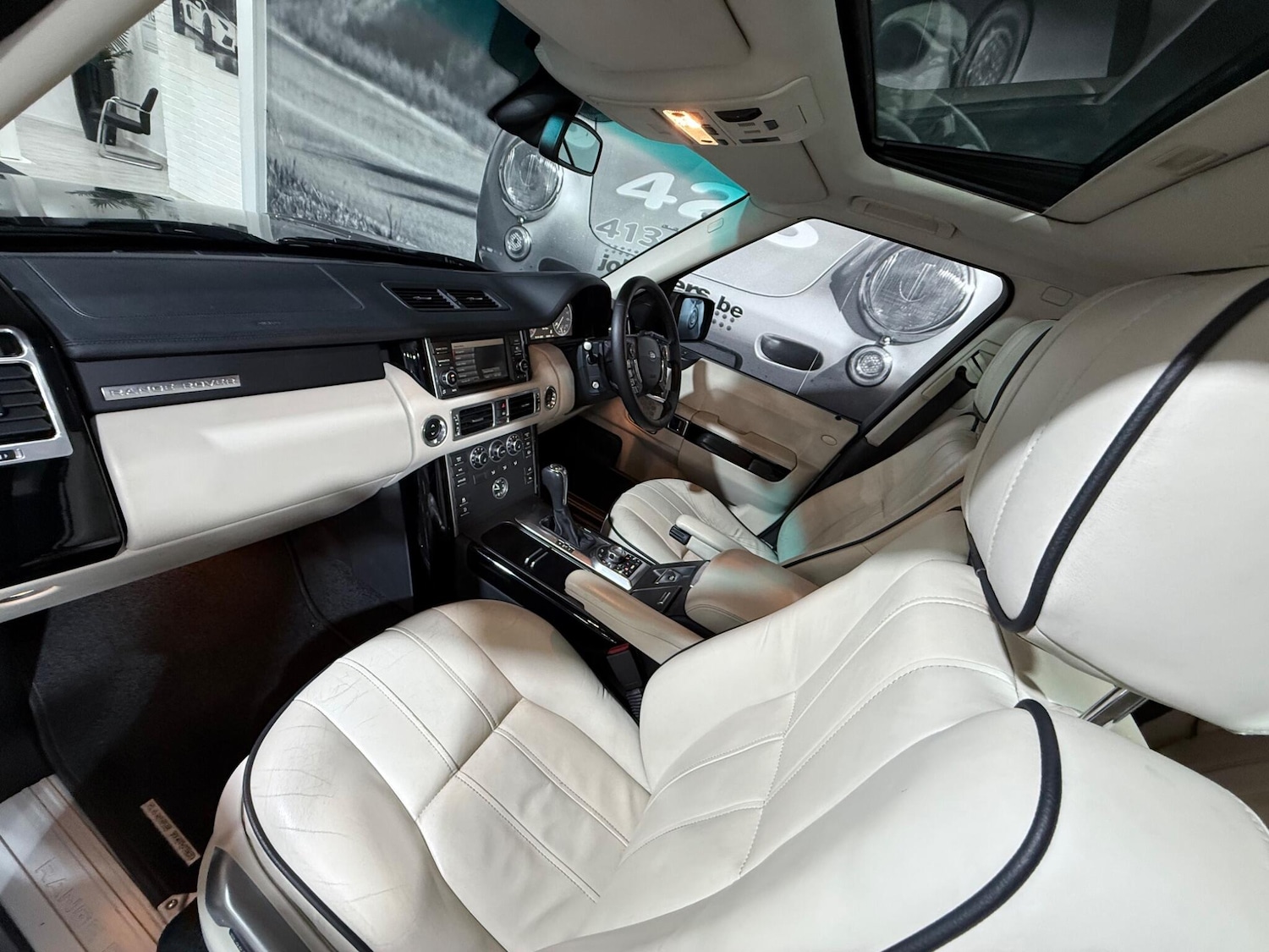 Used Land Rover Range Rover 2010 for sale - 78018895: Photo 2