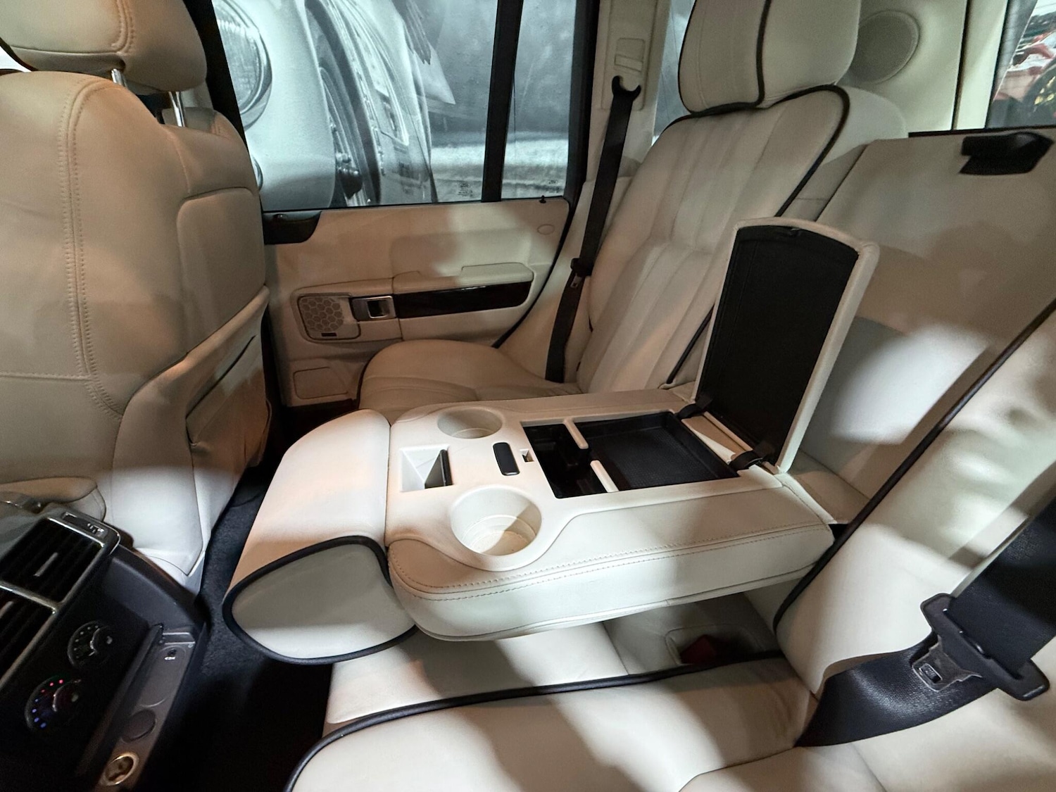 Used Land Rover Range Rover 2010 for sale - 78018895: Photo 25