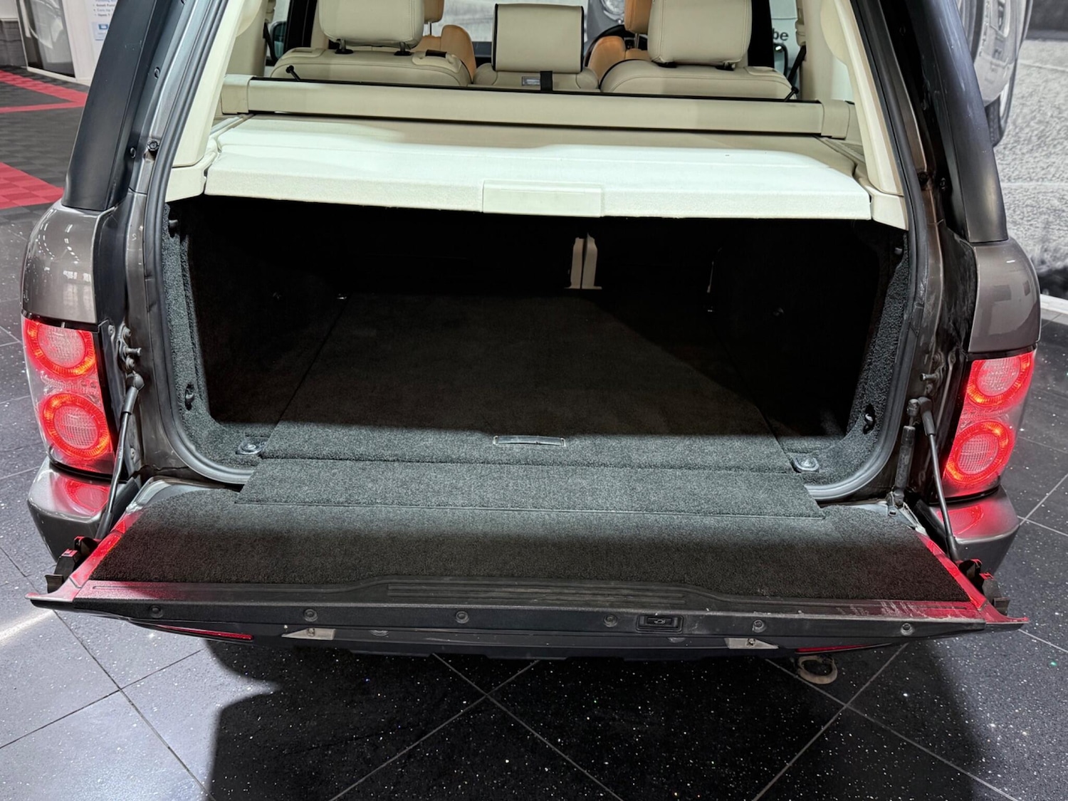 Used Land Rover Range Rover 2010 for sale - 78018895: Photo 27