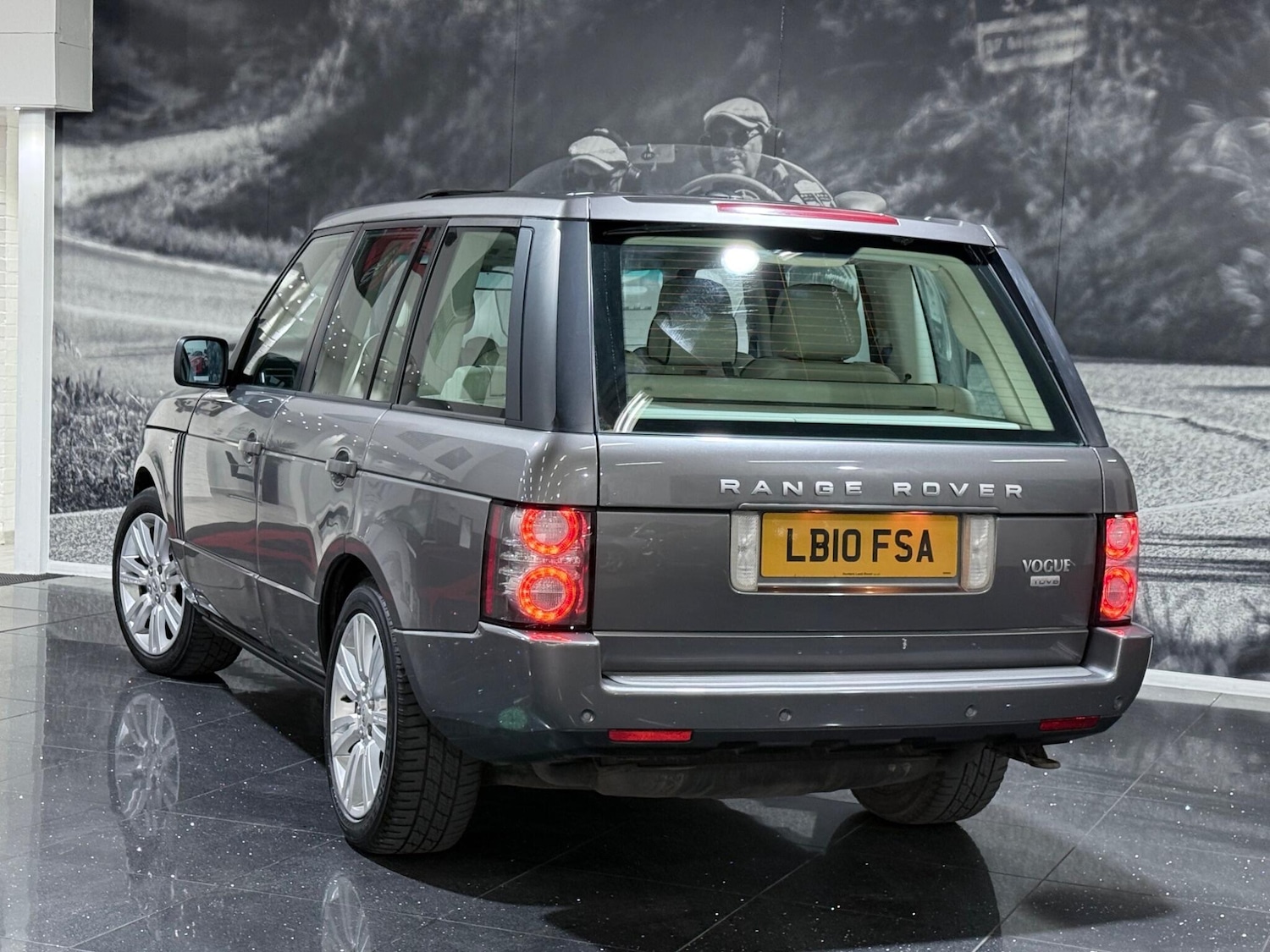 Used Land Rover Range Rover 2010 for sale - 78018895: Photo 28